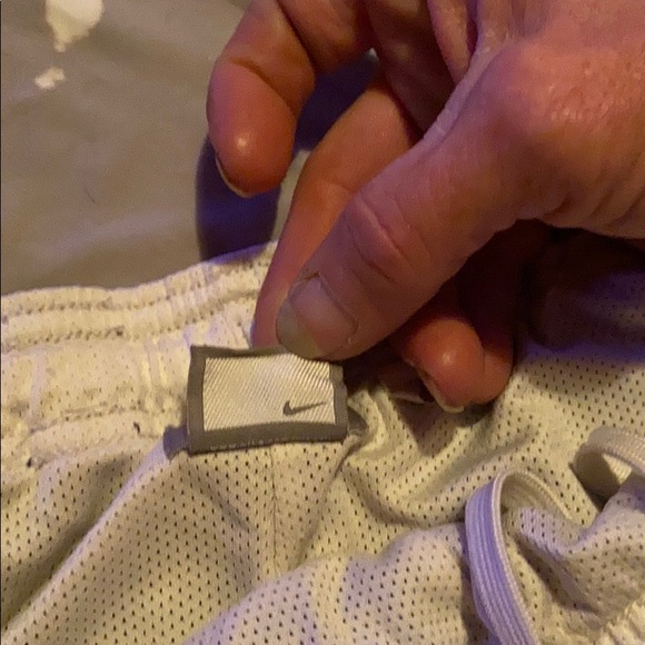 Nike - Picture 2 of 4